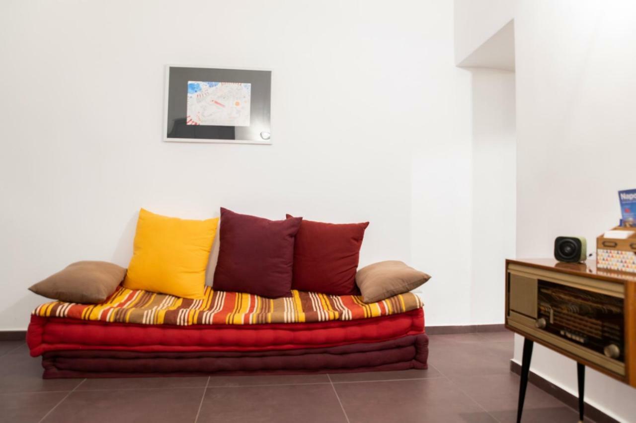 Bed and Breakfast Casa Magà Napoli Esterno foto