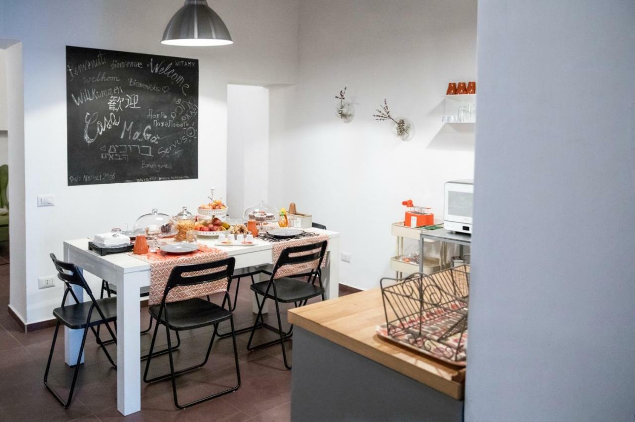 Bed and Breakfast Casa Magà Napoli Esterno foto