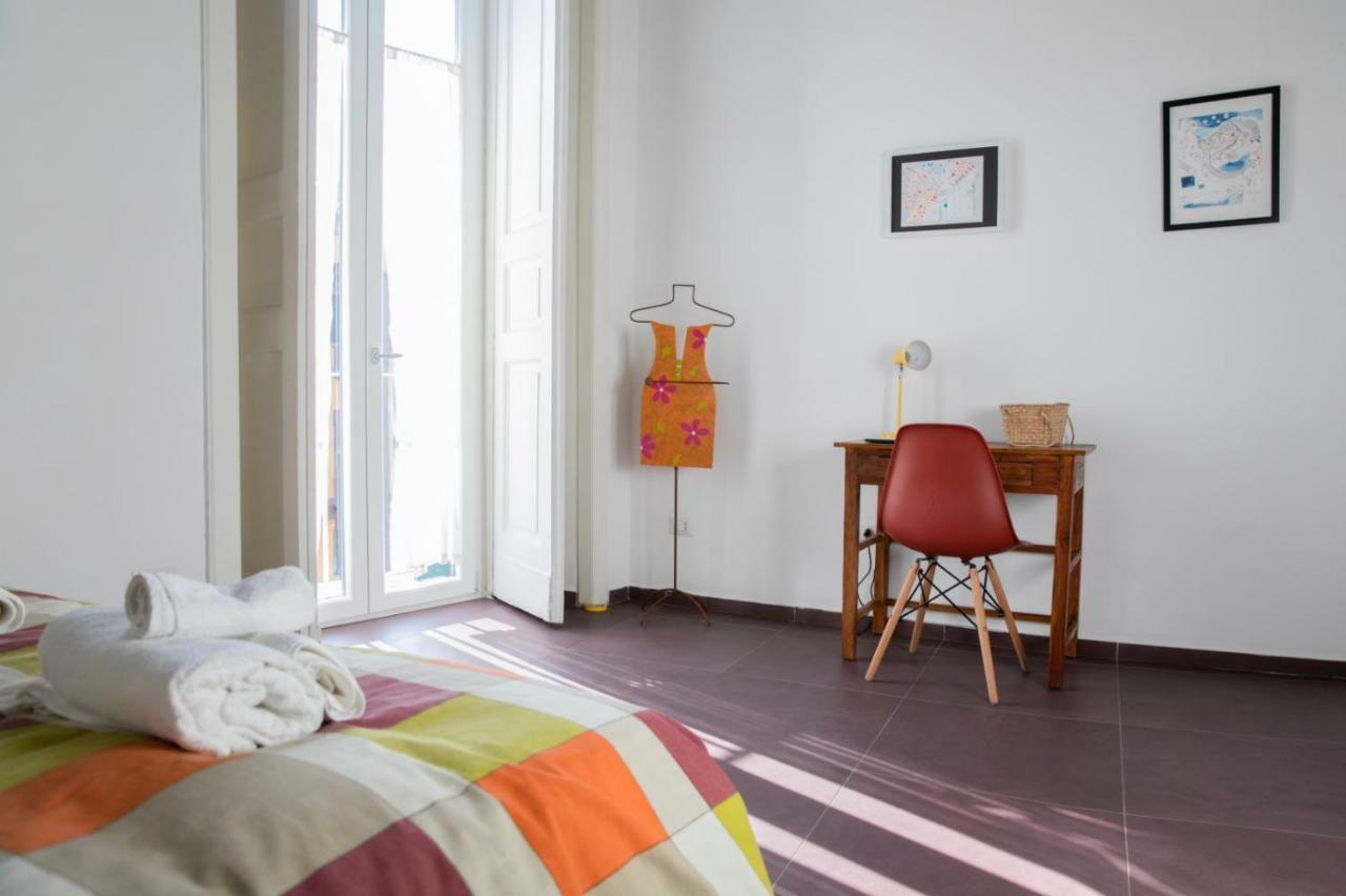 Bed and Breakfast Casa Magà Napoli Esterno foto