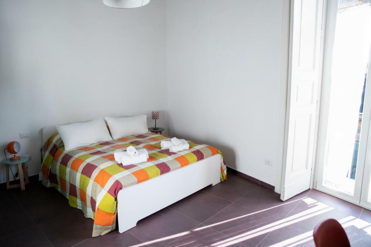 Bed and Breakfast Casa Magà Napoli Esterno foto