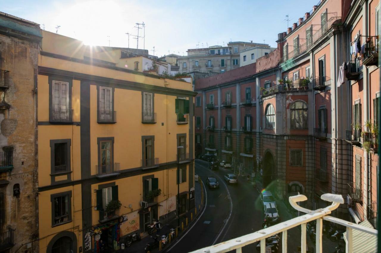 Bed and Breakfast Casa Magà Napoli Esterno foto